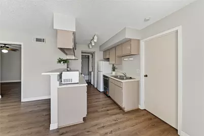 2750 Holly Hall Street #1308, Houston, TX 77054 - Photo 14