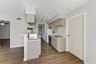2750 Holly Hall St, Houston, TX 77054 - Photo 14