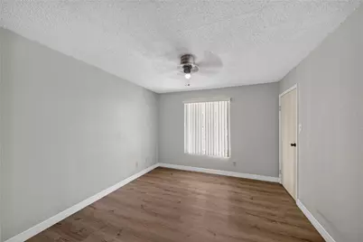 2750 Holly Hall Street #1308, Houston, TX 77054 - Photo 12