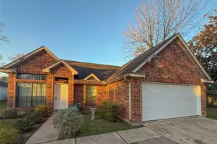 603 Mosswood Dr, Conroe, TX 77302 - Photo 2