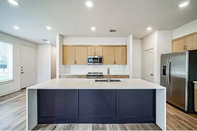 2523 Appian Way #B, Roman Forest, TX 77357 - Photo 6