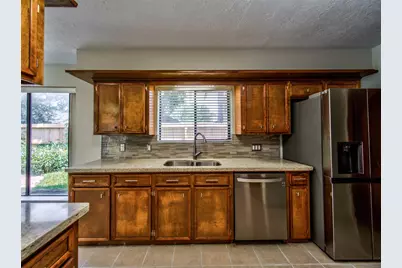 8022 La Brea Drive, Houston, TX 77083 - Photo 20