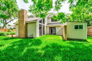 8022 La Brea Dr, Houston, TX 77083 - Photo 10