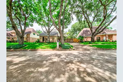 8022 La Brea Drive, Houston, TX 77083 - Photo 1