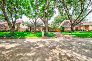 8022 La Brea Dr, Houston, TX 77083 - Photo 34