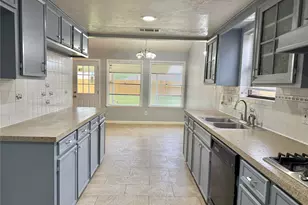 3007 Wagon Trail Dr, Sugar Land, TX 77479 - Photo 8