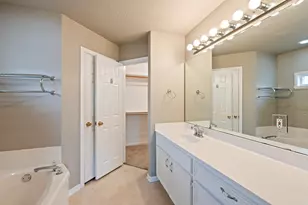 11719 Santa Fe Tr, Santa Fe, TX 77510 - Photo 18