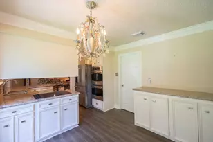 5105 Apple Springs Dr, Pearland, TX 77584 - Photo 10