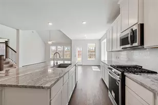 136 Mockingbird Trails Dr, Willis, TX 77318 - Photo 10