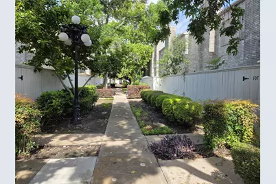 3780 Tanglewilde Street #106, Houston, TX 77063 - Photo 26