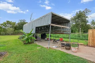 15918 Spinks Rd, Alvin, TX 77511 - Photo 22