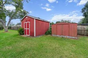 15918 Spinks Rd, Alvin, TX 77511 - Photo 20