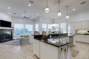 127 E Bracebridge Cir, The Woodlands, TX 77382 - Photo 22
