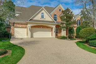 127 E Bracebridge Cir, The Woodlands, TX 77382 - Photo 2