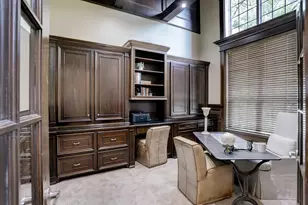127 E Bracebridge Cir, The Woodlands, TX 77382 - Photo 8