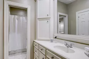 127 E Bracebridge Cir, The Woodlands, TX 77382 - Photo 32