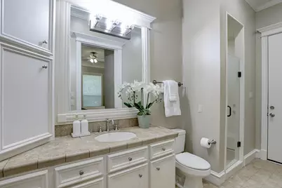 127 E Bracebridge Circle, The Woodlands, TX 77382 - Photo 28