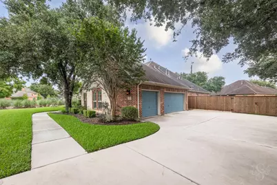 32611 Waltham Xing, Fulshear, TX 77441 - Photo 2