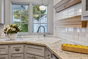 801 Walton St, Houston, TX 77009 - Photo 18