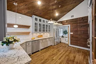 801 Walton St, Houston, TX 77009 - Photo 14