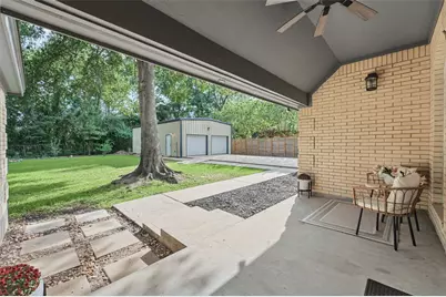 1107 Chateau Woods Parkway Drive, Conroe, TX 77385 - Photo 26