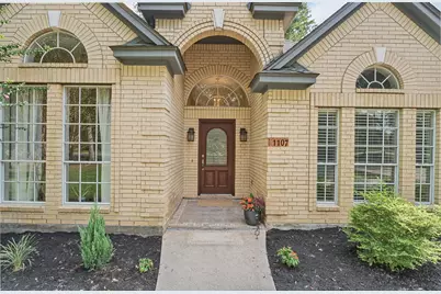 1107 Chateau Woods Parkway Drive, Conroe, TX 77385 - Photo 4