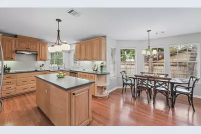 1107 Chateau Woods Parkway Drive, Conroe, TX 77385 - Photo 12