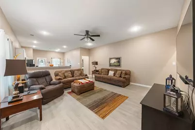 306 Helen Street, Cleveland, TX 77328 - Photo 4