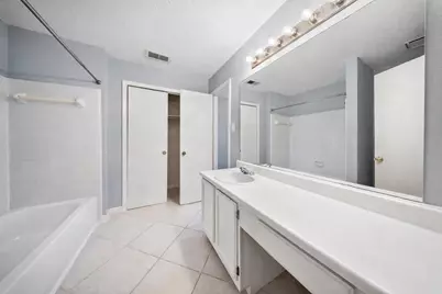 15242 Peachmeadow Lane, Channelview, TX 77530 - Photo 10