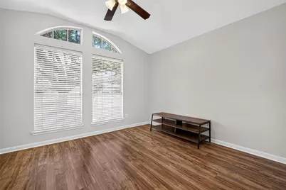422 Brushy Glen Drive, Houston, TX 77073 - Photo 8