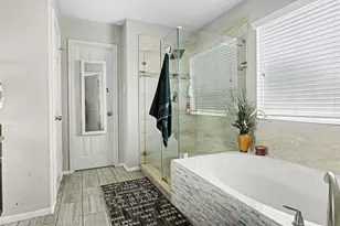 11419 Lovington Drive, Houston, TX 77088 - Photo 18