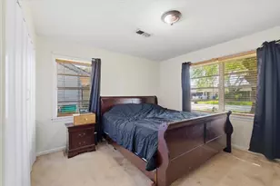 805 S Circle Dr, Baytown, TX 77520 - Photo 8