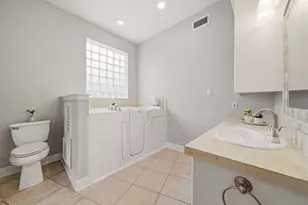 412 Live Oak Ln, Friendswood, TX 77546 - Photo 16