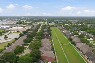 412 Live Oak Ln, Friendswood, TX 77546 - Photo 34