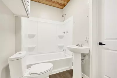 302 S 72nd Street, Houston, TX 77011 - Photo 14