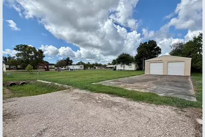 202 Cotton Street, Jones Creek, TX 77541 - Photo 2