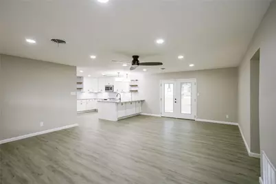 506 Rhodes Road, Victoria, TX 77904 - Photo 2