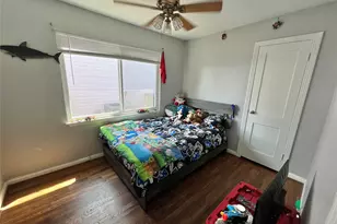 424 Evans St, Angleton, TX 77515 - Photo 10