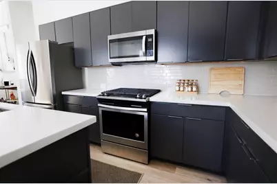 1141 W 17th Street #B, Houston, TX 77008 - Photo 8