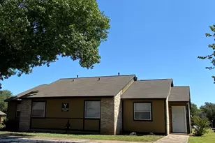 101 Glenbrook Dr E, New Braunfels, TX 78130 - Photo 4