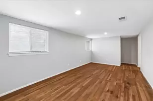 7822 Twin Hills Dr, Houston, TX 77071 - Photo 12