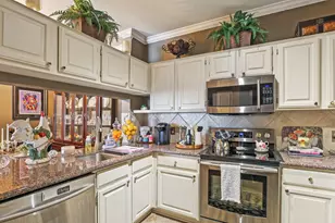 2100 Welch St, Houston, TX 77019 - Photo 6