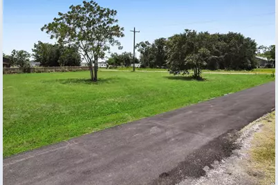 2101 Madison, Crystal Beach, TX 77650 - Photo 6