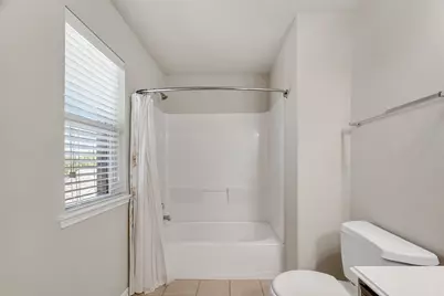9106 Fuqua Breeze Drive, Houston, TX 77075 - Photo 28