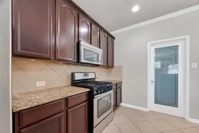 9106 Fuqua Breeze Drive, Houston, TX 77075 - Photo 8