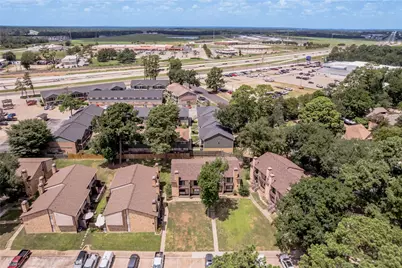2521 Crosstimbers Street #B1, Huntsville, TX 77320 - Photo 38