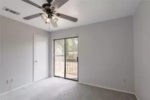2521 Crosstimbers St, Huntsville, TX 77320 - Photo 20