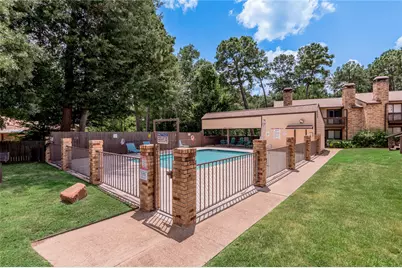 2521 Crosstimbers Street #B1, Huntsville, TX 77320 - Photo 36