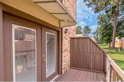 2521 Crosstimbers Street #B1, Huntsville, TX 77320 - Photo 32