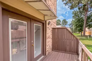 2521 Crosstimbers St, Huntsville, TX 77320 - Photo 32